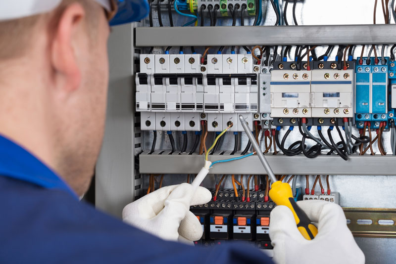 Reasons To Hire A Licensed Local Electrician
